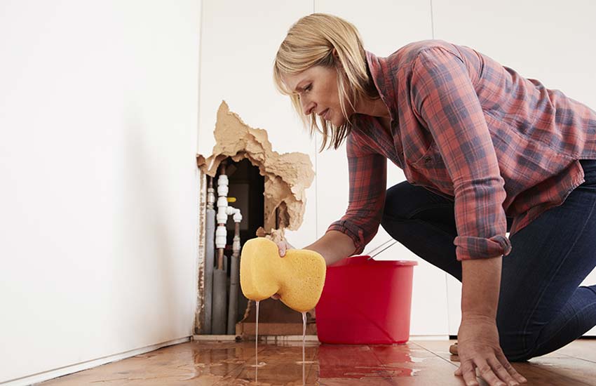 burst-pipe-insurance Burst Pipes and Water Damage Insurance Claims